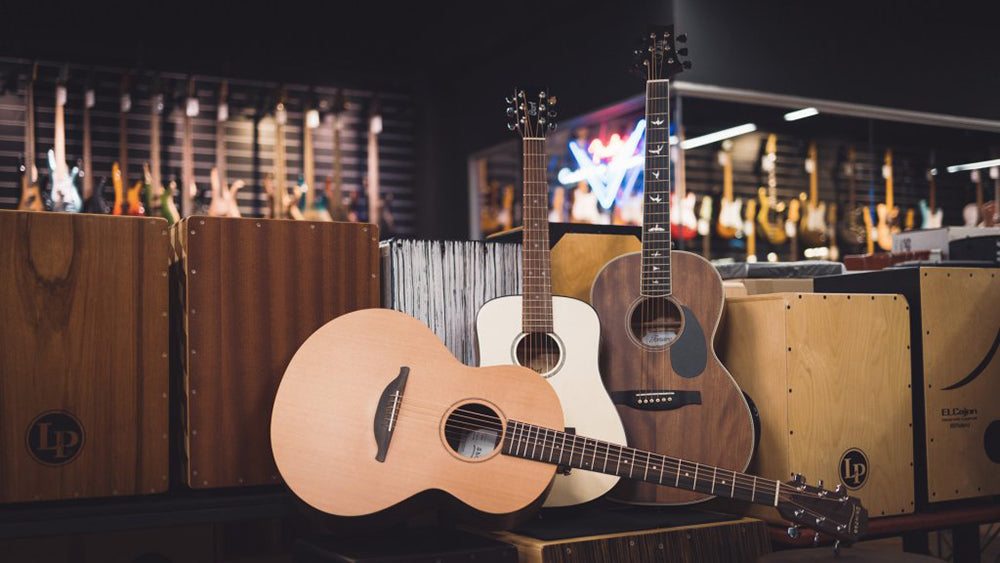 Bạn Nên Sở Hữu Một Cây Đàn Guitar Du Lịch