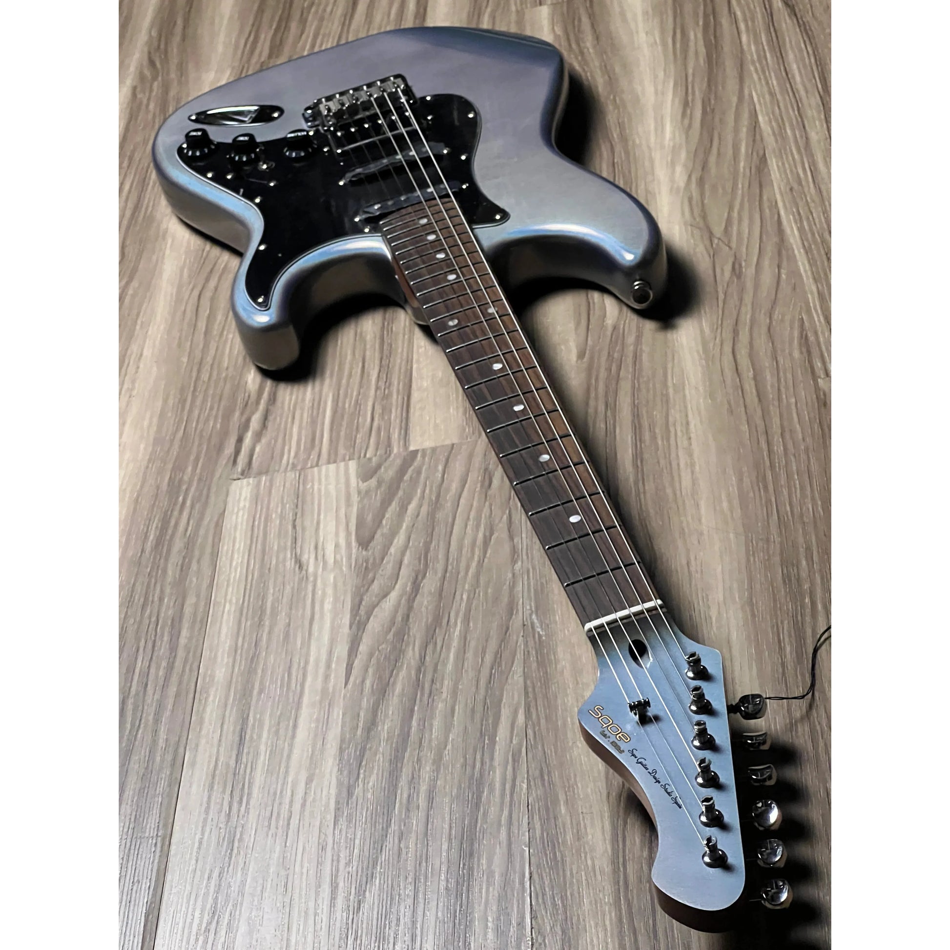 Đàn Guitar Điện Sqoe SEST750 HSS, Rosewood Fingerboard - Việt Music