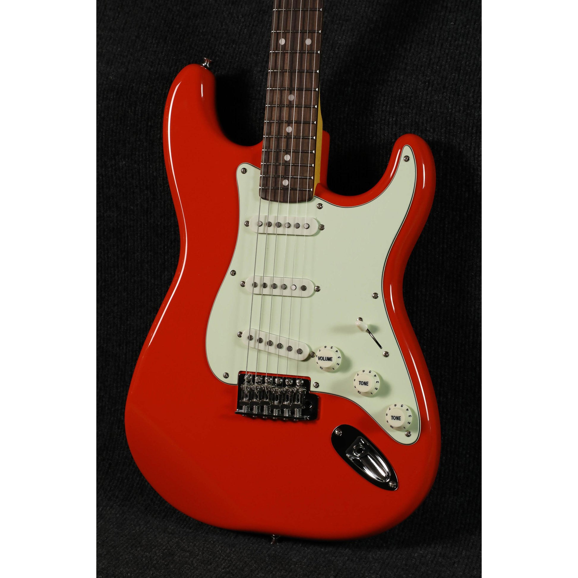 Đàn Guitar Điện Sqoe SEST1002 SSS, Rosewood Fingerboard - Việt Music