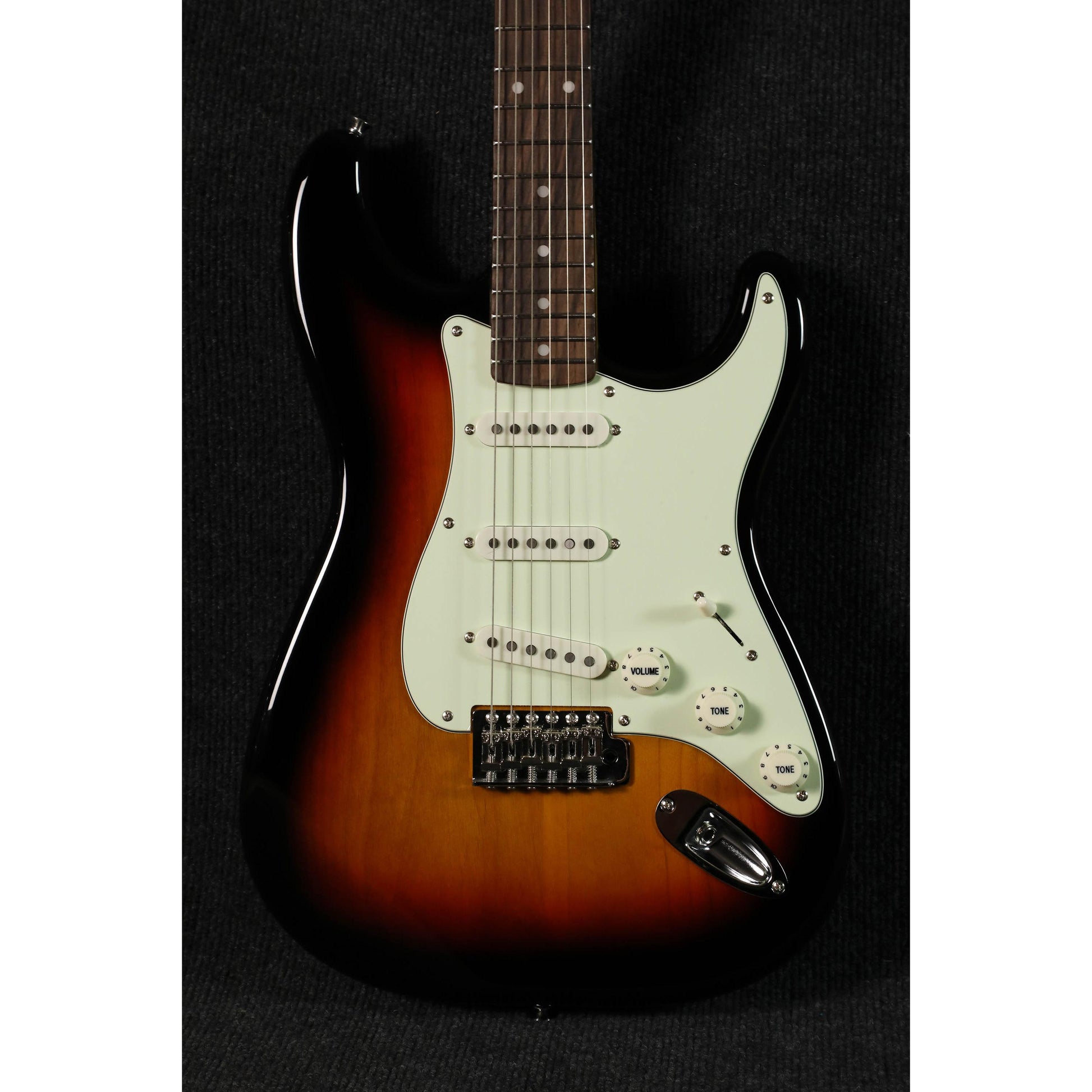 Đàn Guitar Điện Sqoe SEST1002 SSS, Rosewood Fingerboard - Việt Music