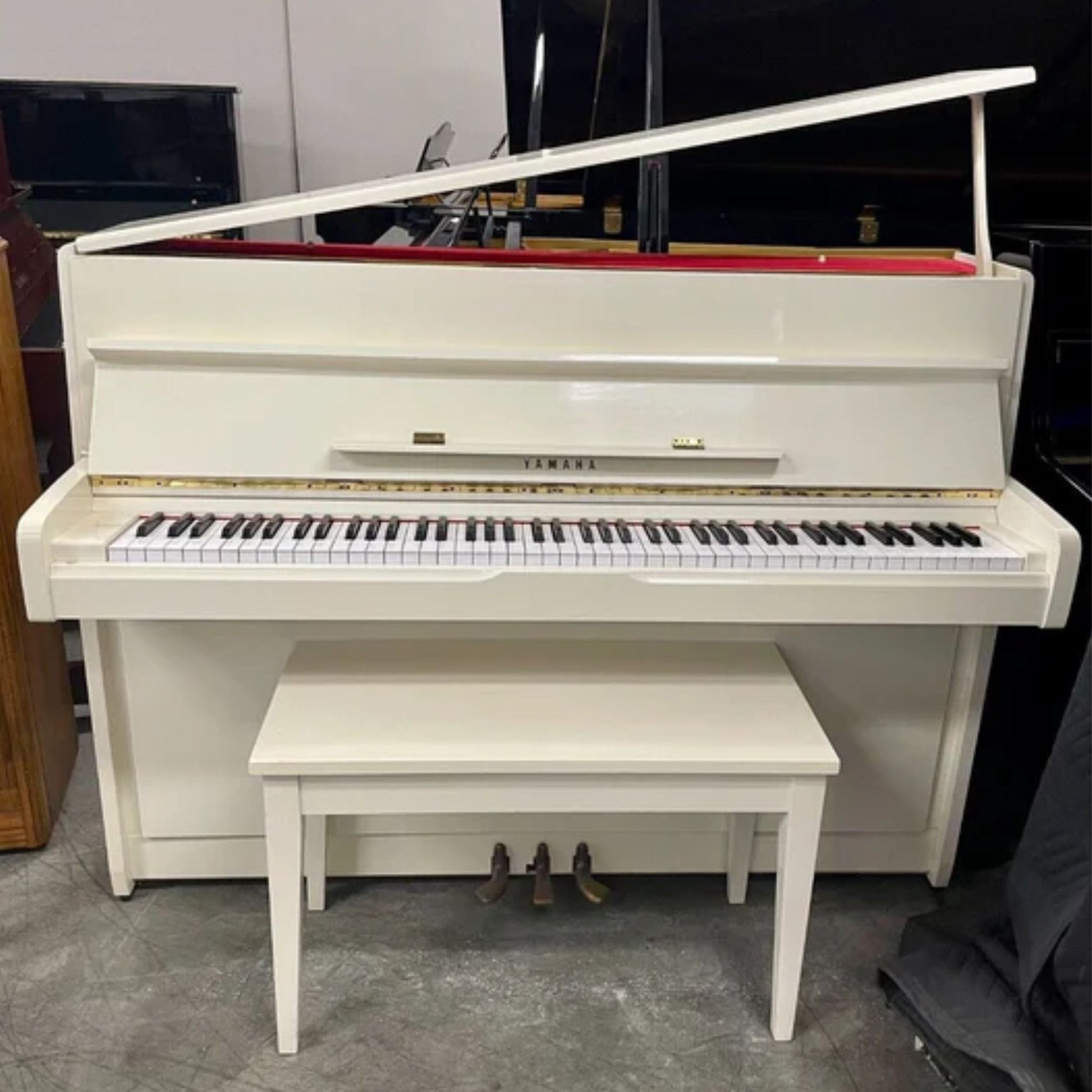 Đàn Piano Cơ Upright Yamaha M1A White - Qua Sử Dụng - Việt Music