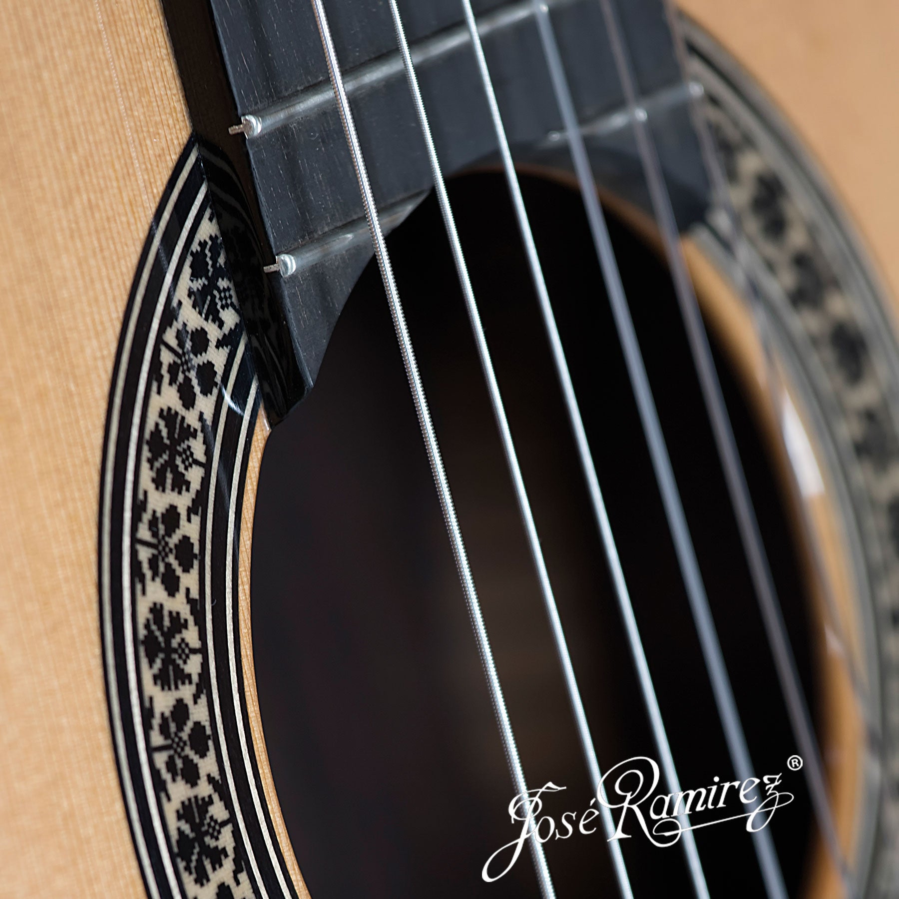 Đàn Guitar Classic Jose Ramirez Cut 2 Cedar - Qua Sử Dụng - Việt Music
