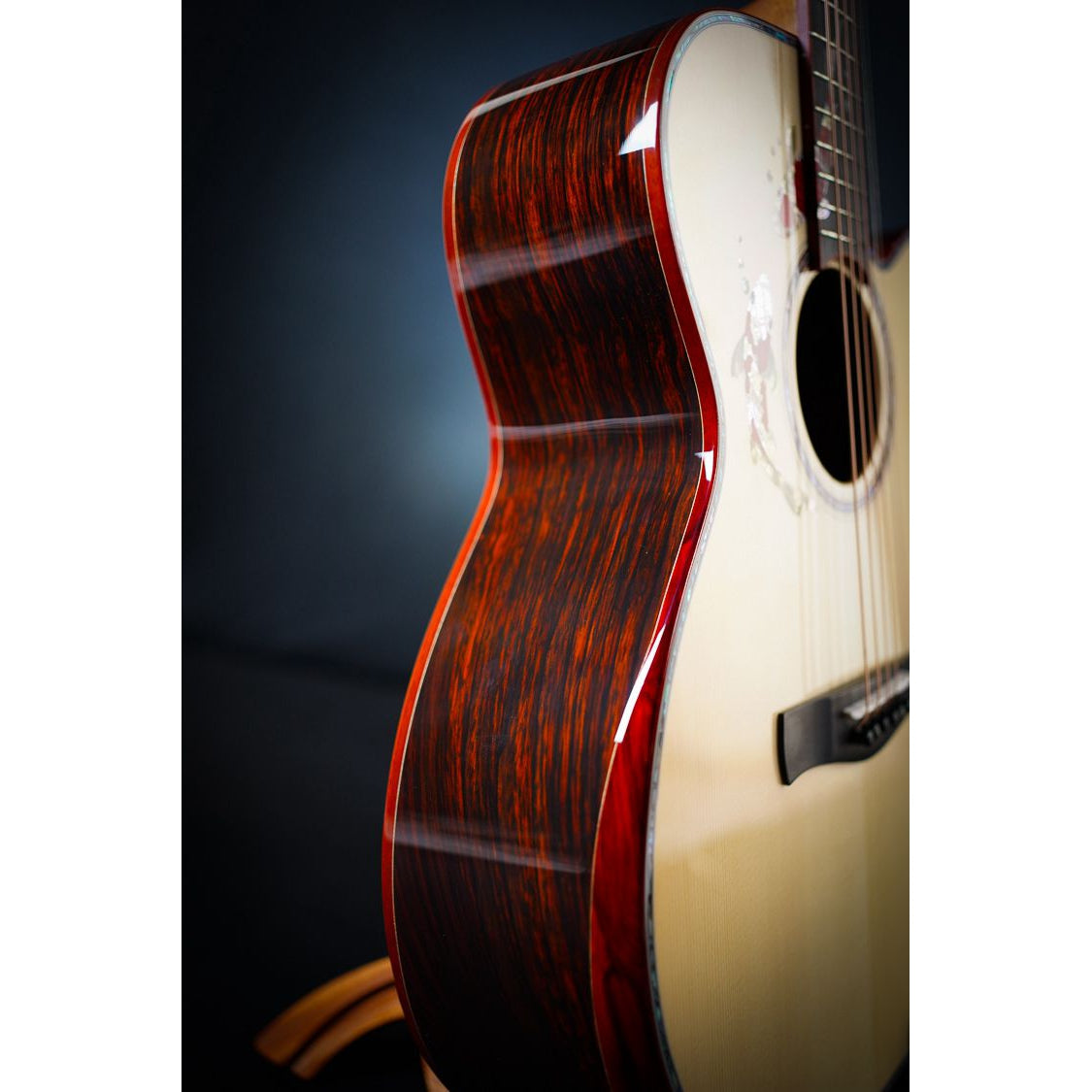 Đàn Guitar Acoustic Ayers Custom Koi - Việt Music