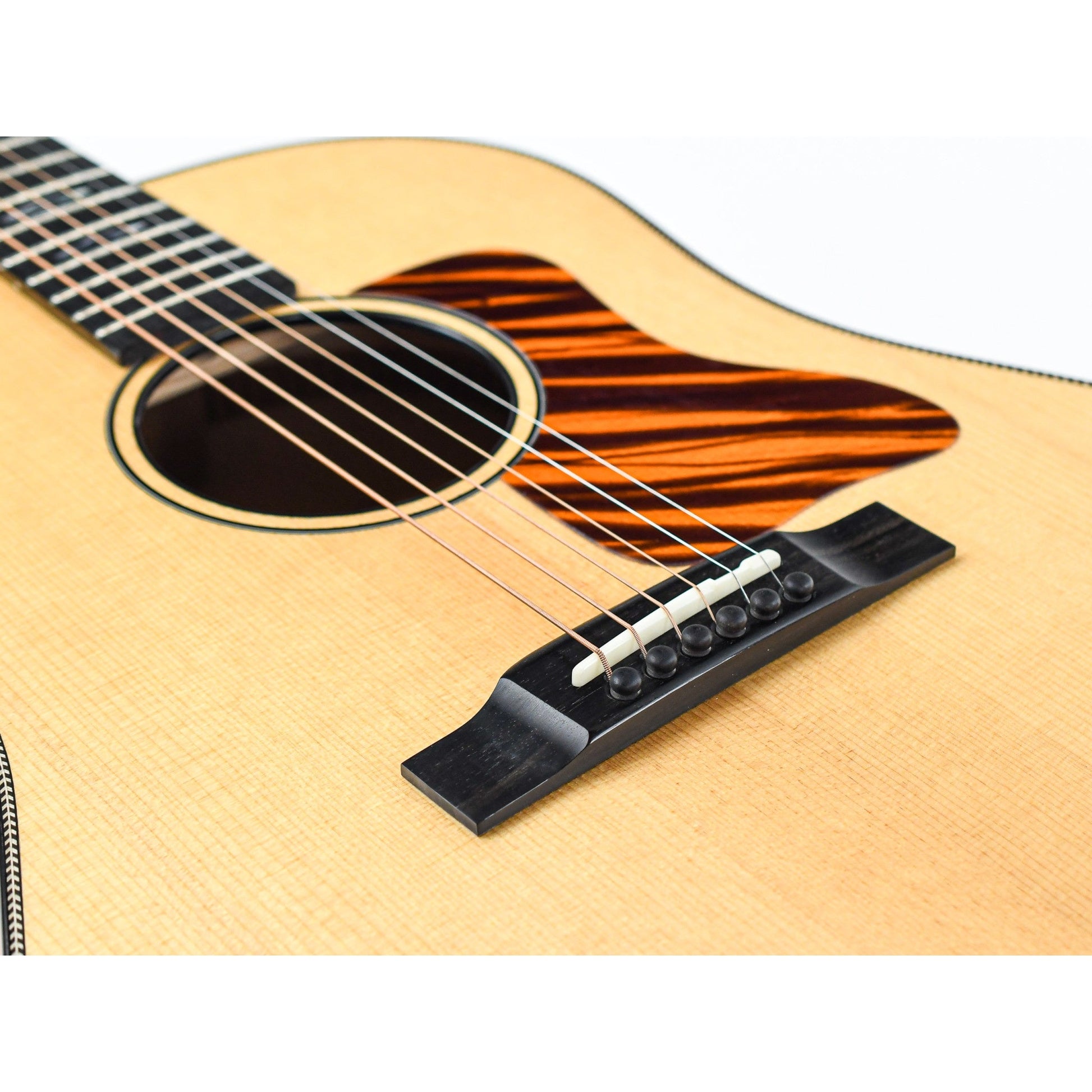 Đàn Guitar Acoustic Eastman Traditional Series E16SS-TC-LTD Dreadnought - Việt Music