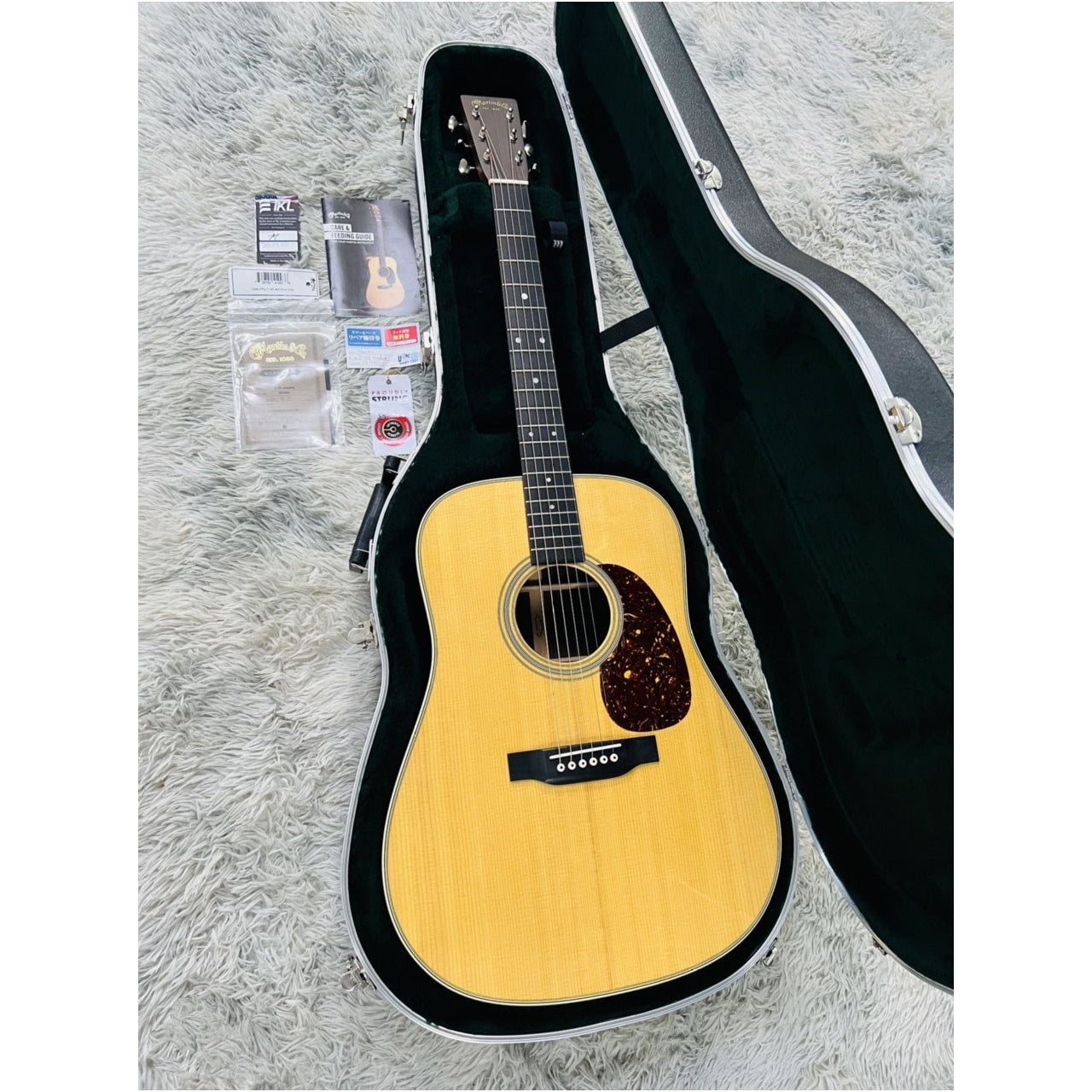 Đàn Guitar Martin Standard Series D-28 2022 Acoustic w/Case - Qua Sử Dụng - Việt Music