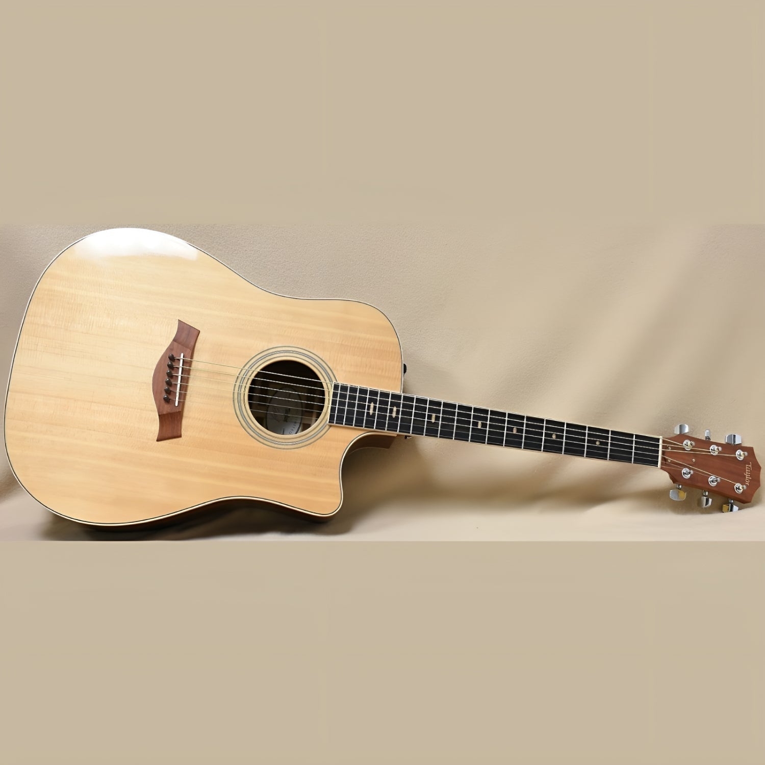 Đàn Guitar Acoustic Taylor (Used)