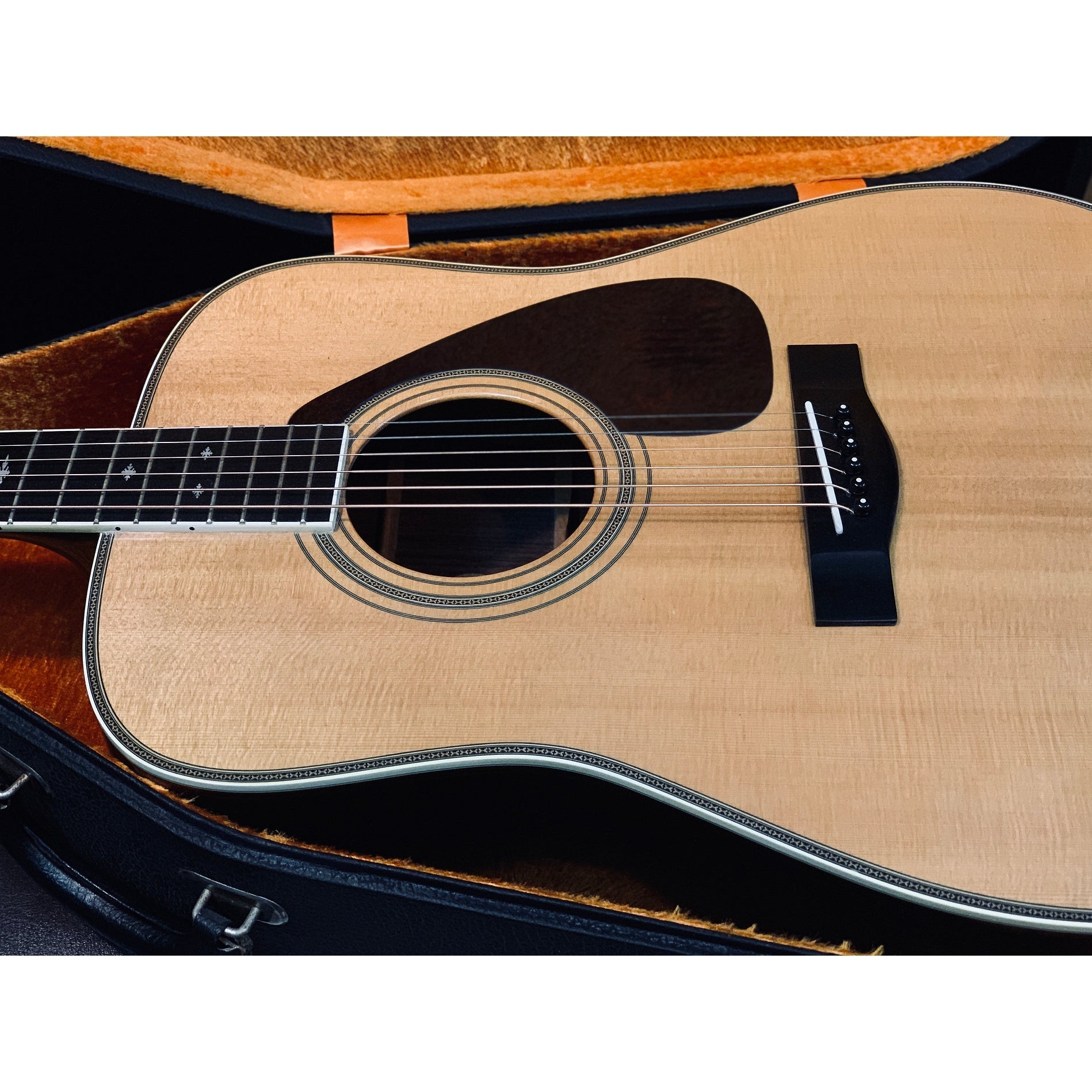 Đàn Guitar Acoustic Yamaha L8 Gen2 - Qua Sử Dụng - Việt Music