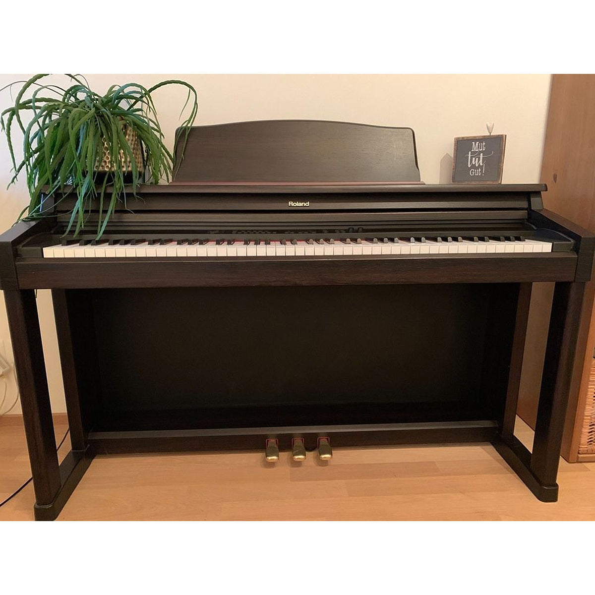 Roland HP-530 Electric Piano - Used
