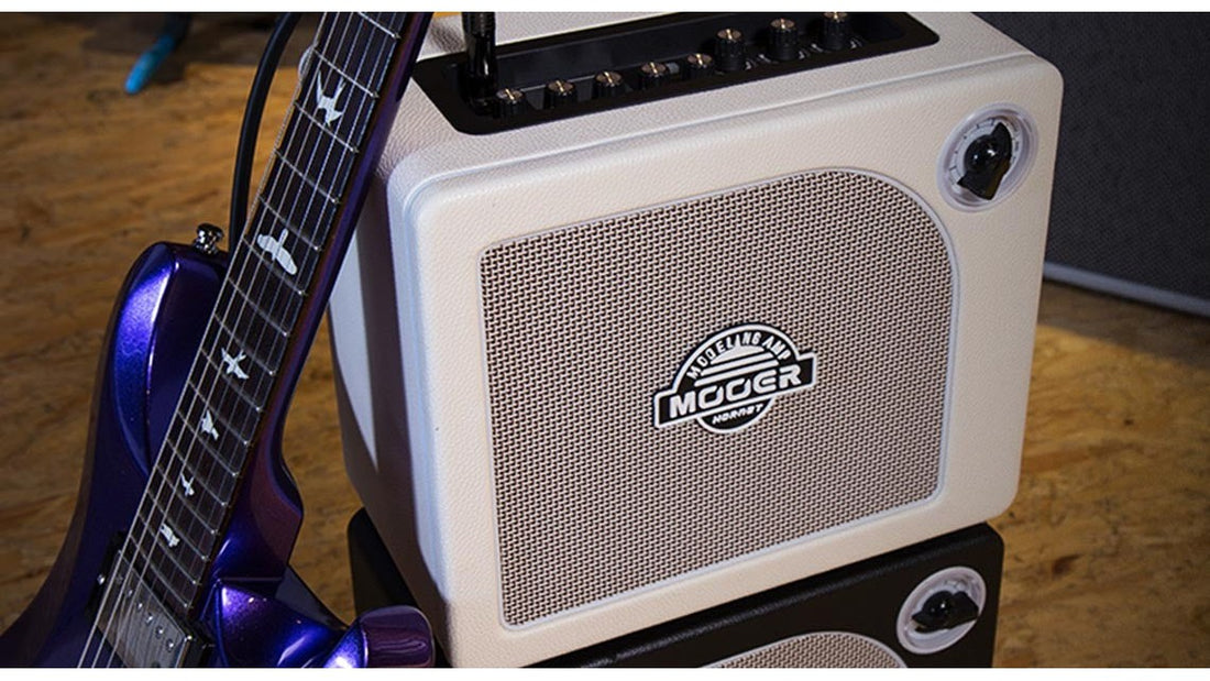 Amplifier Mooer Hornet 30 White dành cho guitar điện