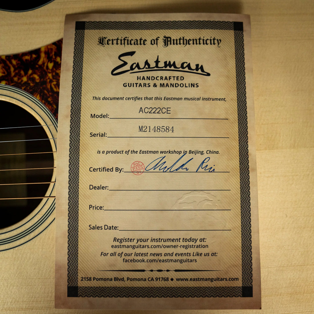Kiểm Tra Năm Sản Xuất Đàn Guitar Eastman Qua Số Serial