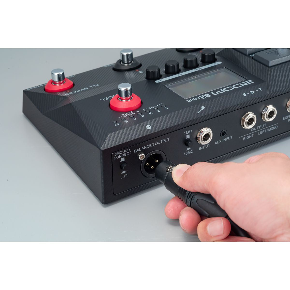 Pedal Guitar Zoom B2 Four Bass Multi-Effects Processors - Việt Music