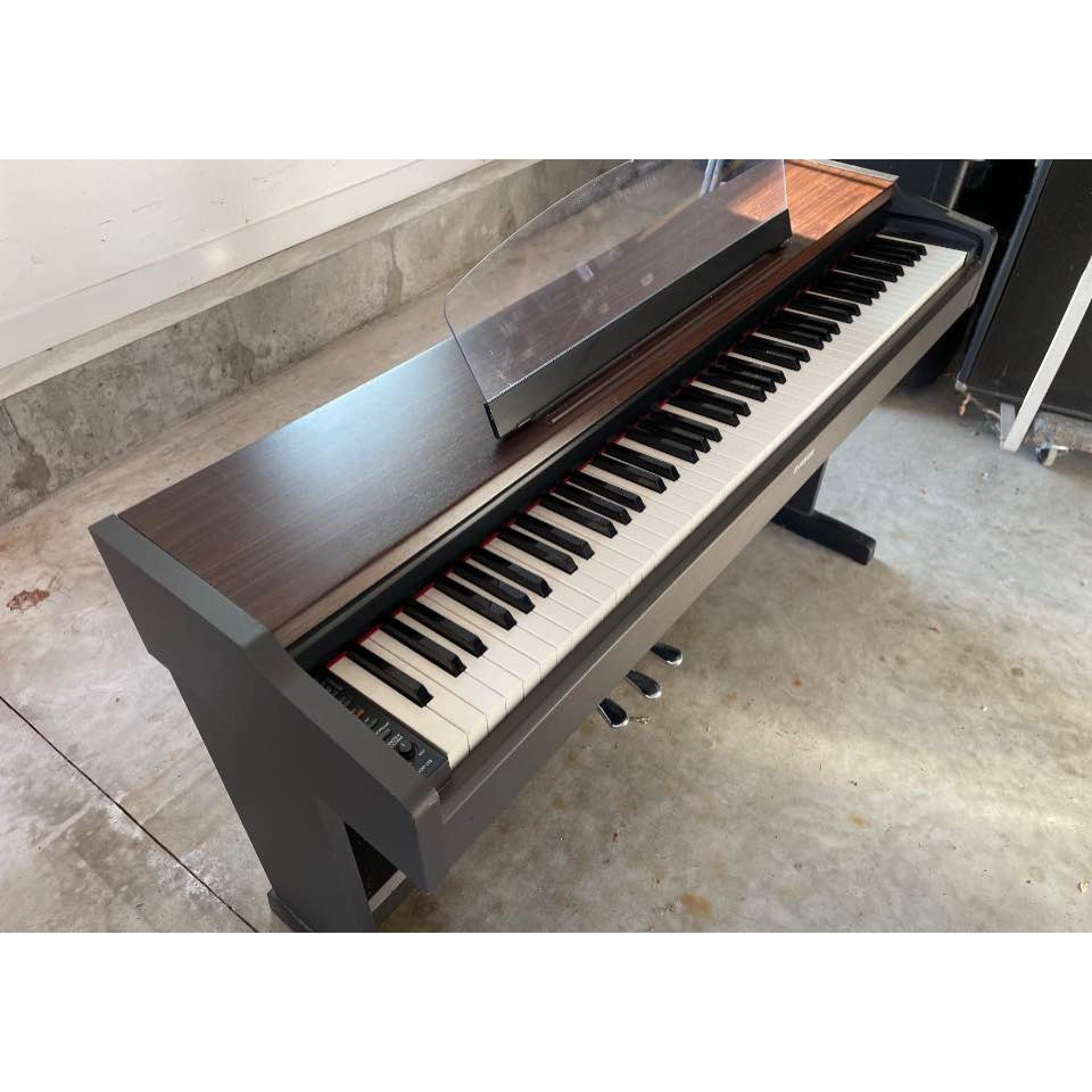 Đàn Piano Điện Yamaha YDP-213 - Qua Sử Dụng - Việt Music