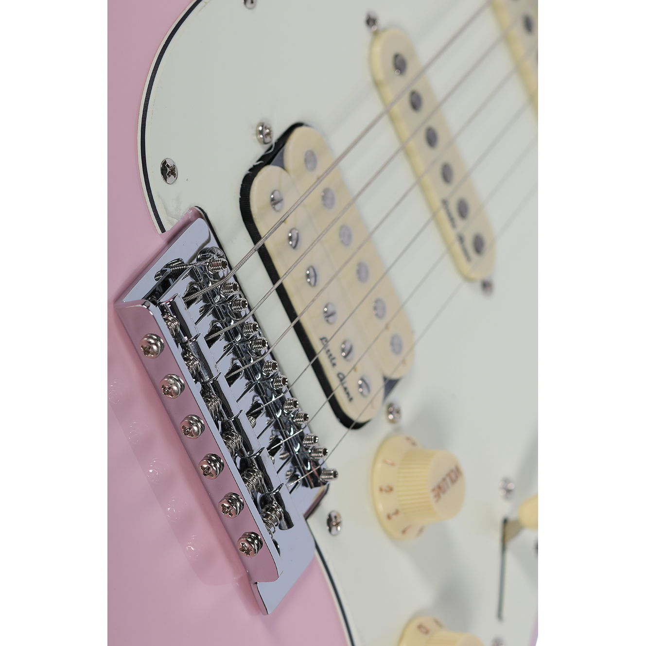 Đàn Guitar Điện Saga SMF1314H Stratocaster HSS, Maple Fingerboard, Pink - Việt Music