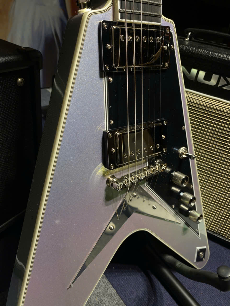 Đàn Guitar Điện Epiphone Futura Flying V Custom HH, Ebony Fingerboard - Việt Music