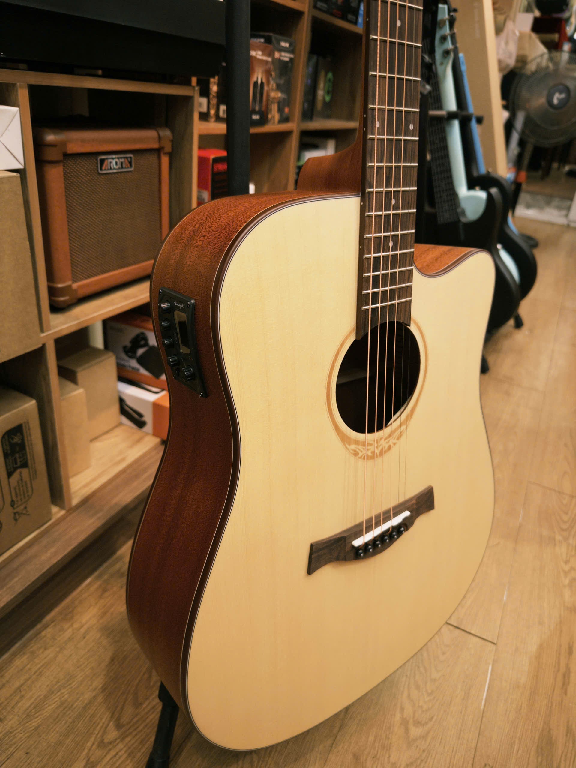 Đàn Guitar Acoustic Enya Amari AM-418C EQ - Việt Music