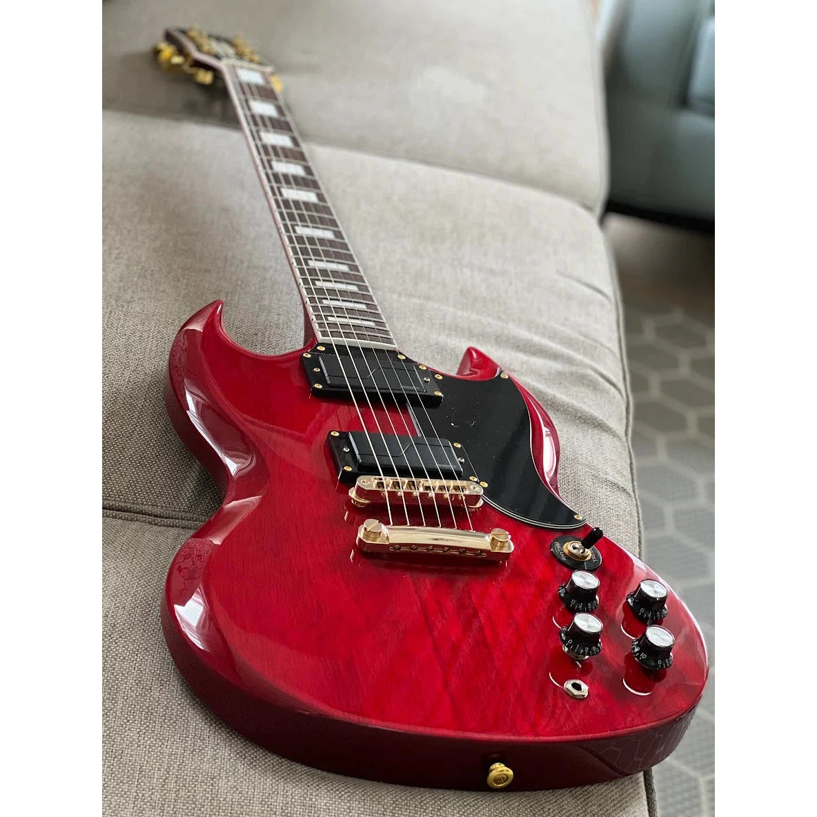 Đàn Guitar Điện Soloking SG60 HH, Rosewood Fingerboard, Transparent Red Cherry MOD - Việt Music