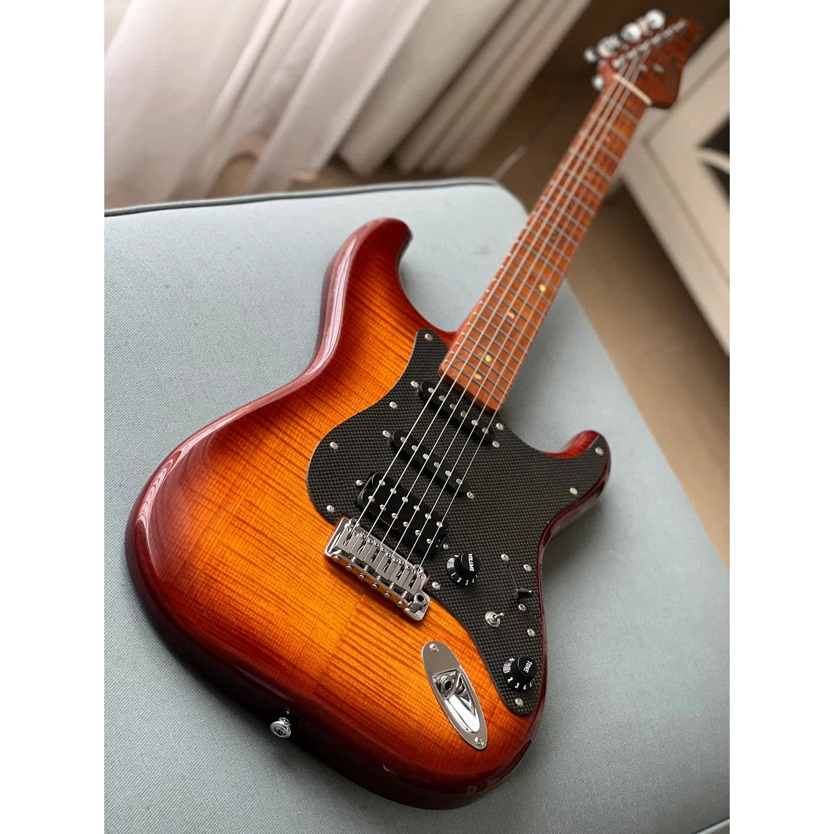 Đàn Guitar Điện Soloking MS-1 FM Artisan HSS, Maple Fingerboard, Honeyburst Gloss Nafiri Special Run - Việt Music