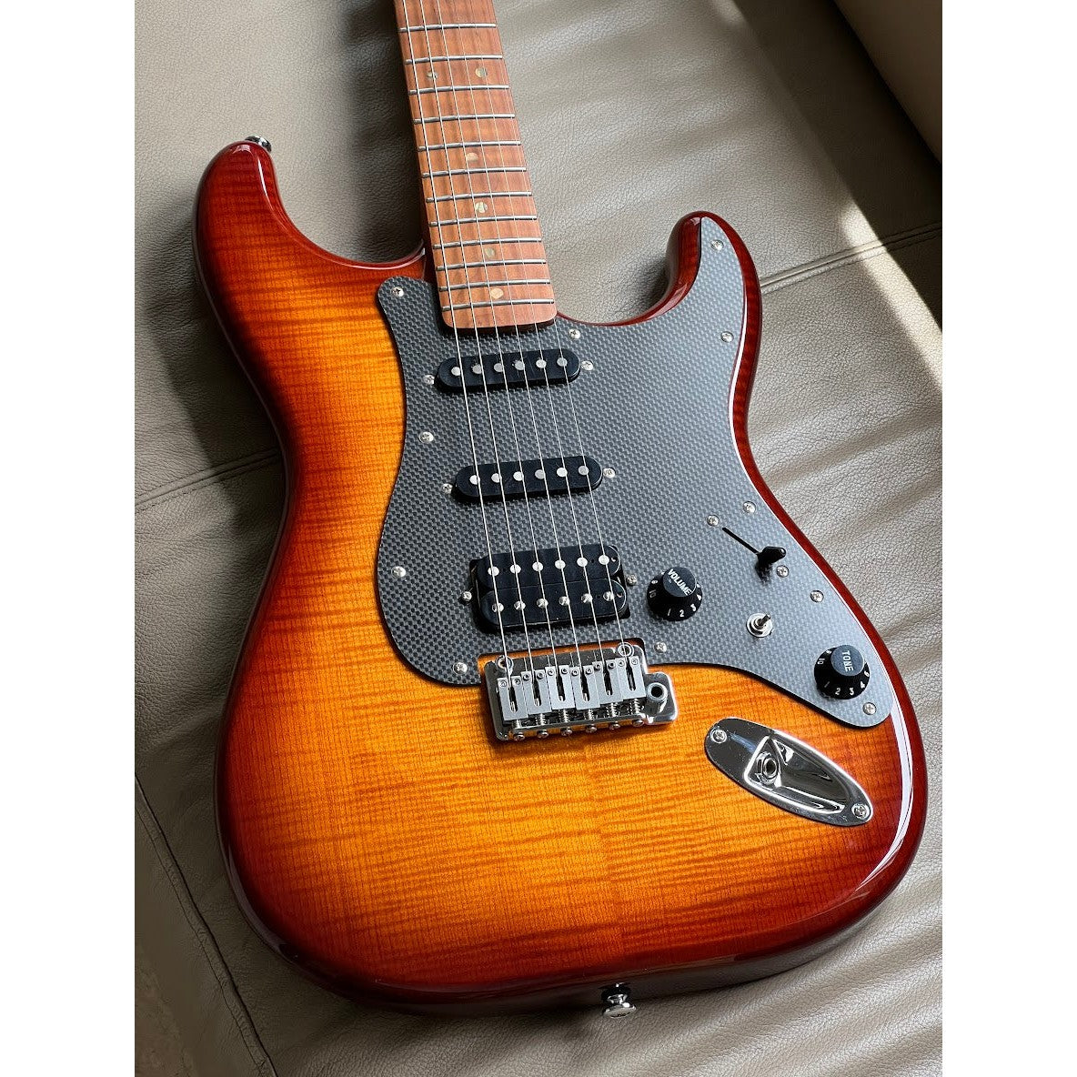 Đàn Guitar Điện Soloking MS-1 FM Artisan HSS, Maple Fingerboard, Honeyburst Gloss Nafiri Special Run - Việt Music