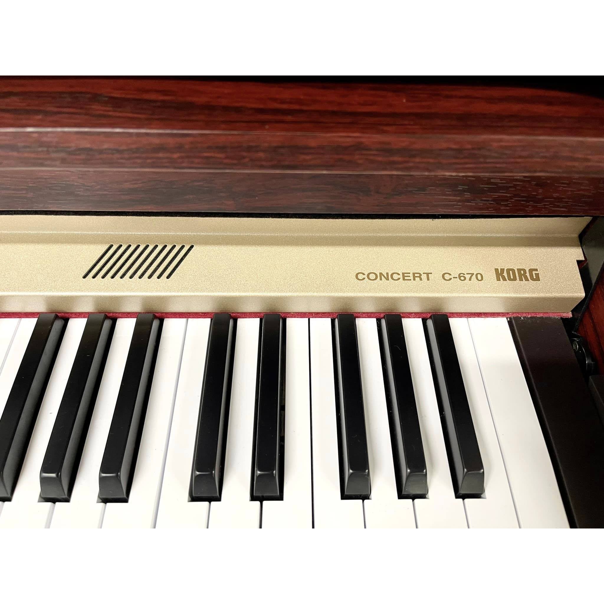 Đàn Piano Điện Korg C-670 - Qua Sử Dụng