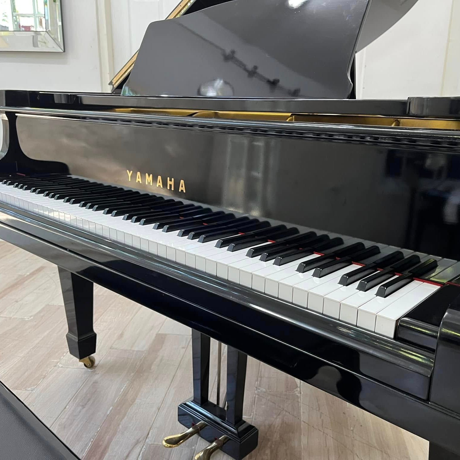 Grand Piano Yamaha No.20 - Qua Sử Dụng - Việt Music