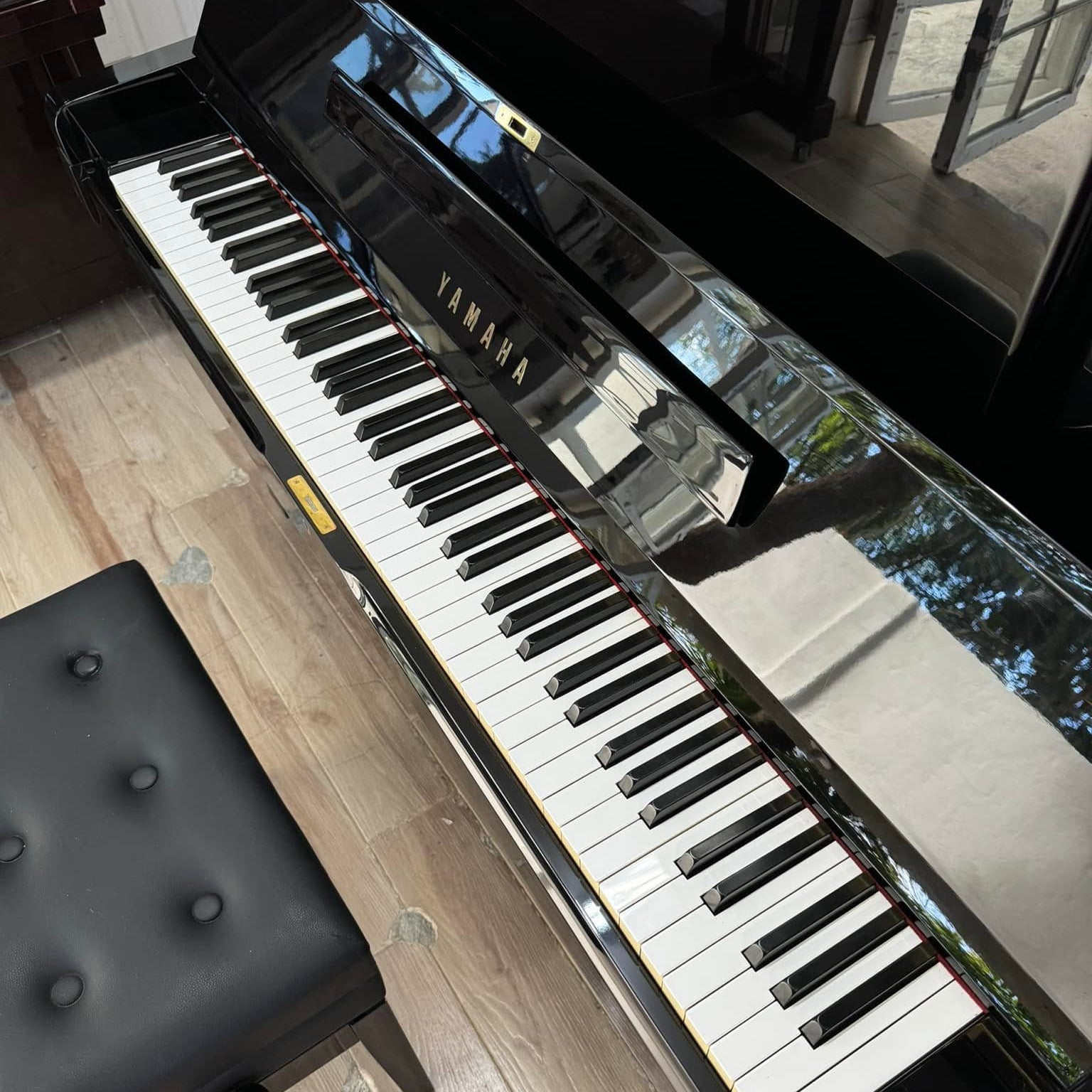 Đàn Piano Cơ Upright Yamaha YUX - Qua Sử Dụng - Việt Music