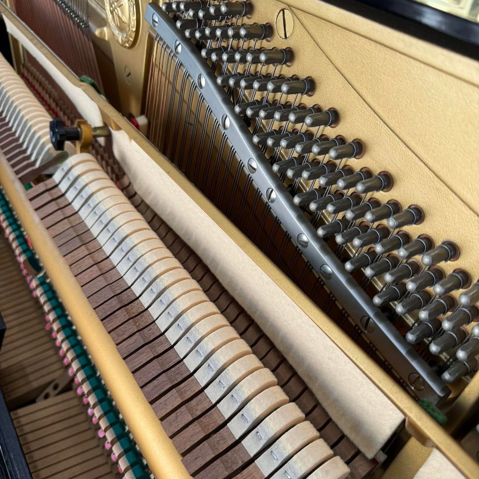Đàn Piano Cơ Upright Yamaha YUX - Qua Sử Dụng - Việt Music