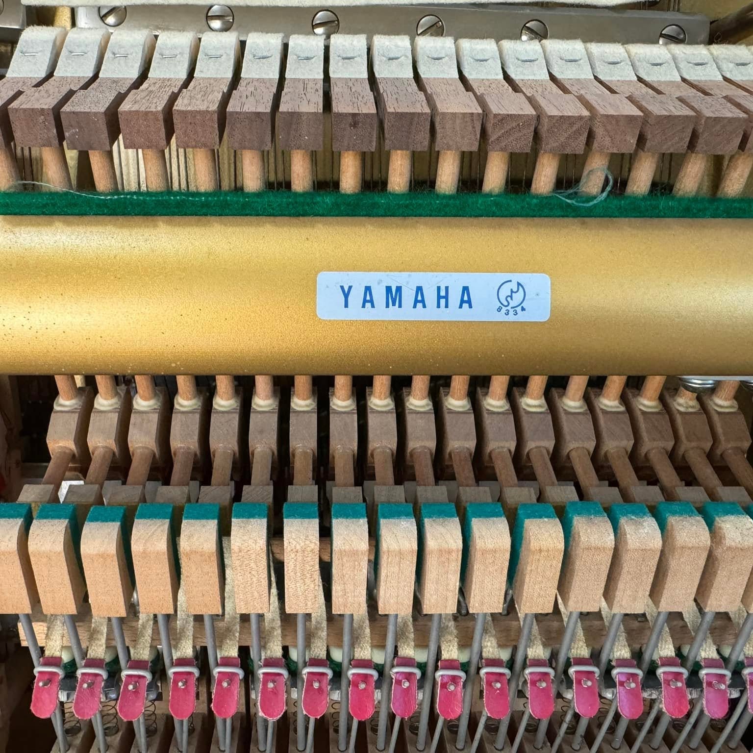 Đàn Piano Cơ Upright Yamaha YUX - Qua Sử Dụng - Việt Music