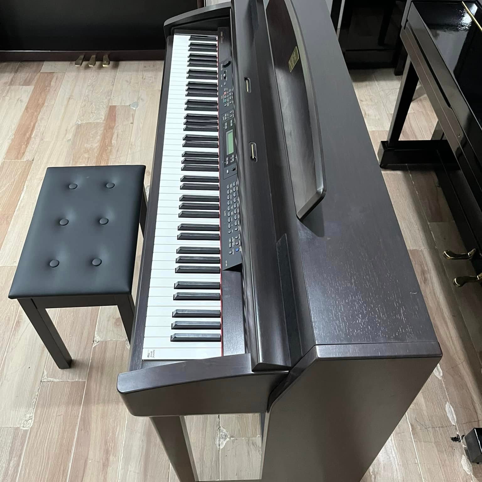 Đàn Piano Điện Yamaha CLP-820 - Qua Sử Dụng - Việt Music