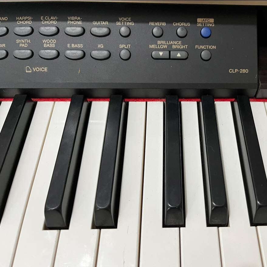 Đàn Piano Điện Yamaha CLP-820 - Qua Sử Dụng - Việt Music