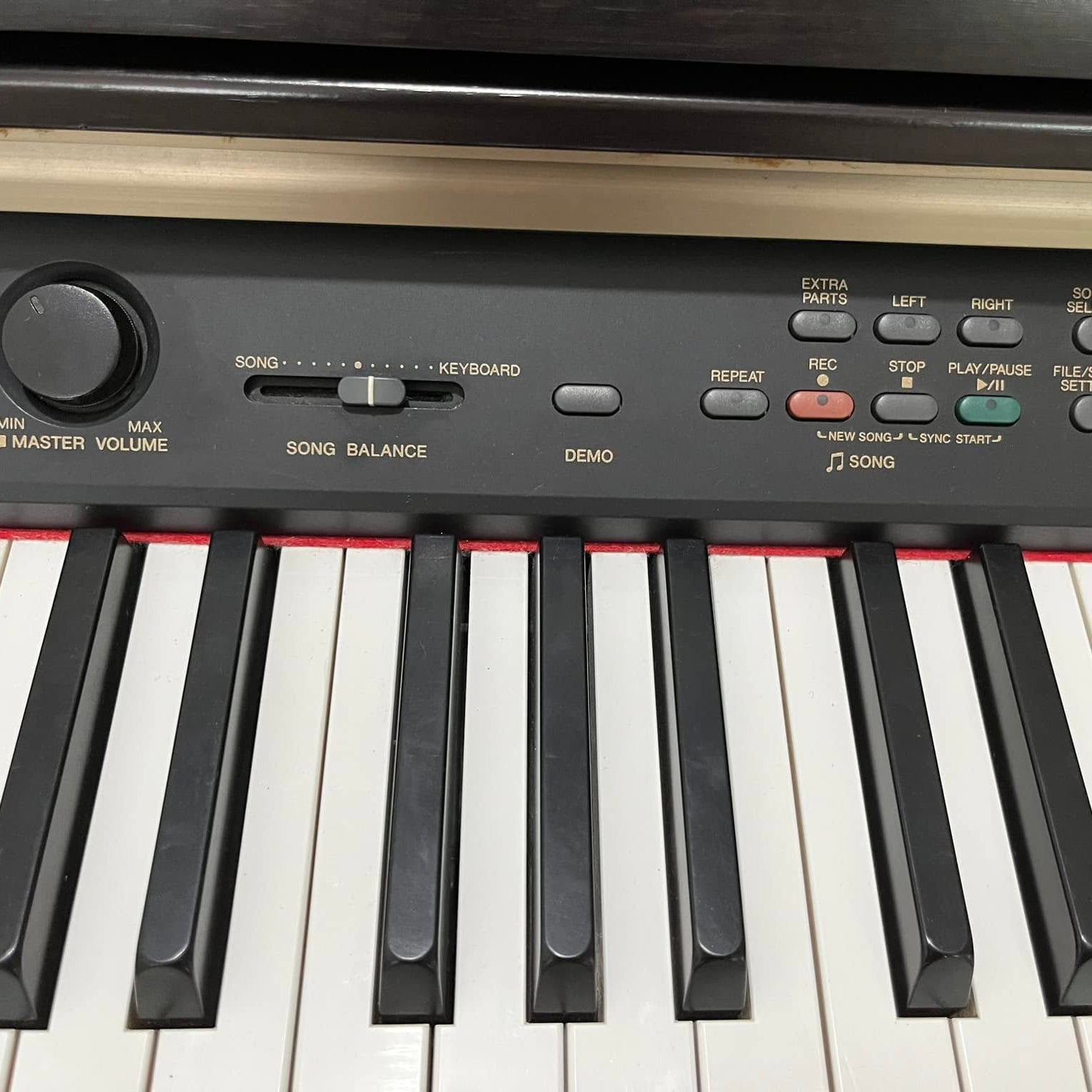 Đàn Piano Điện Yamaha CLP-820 - Qua Sử Dụng - Việt Music