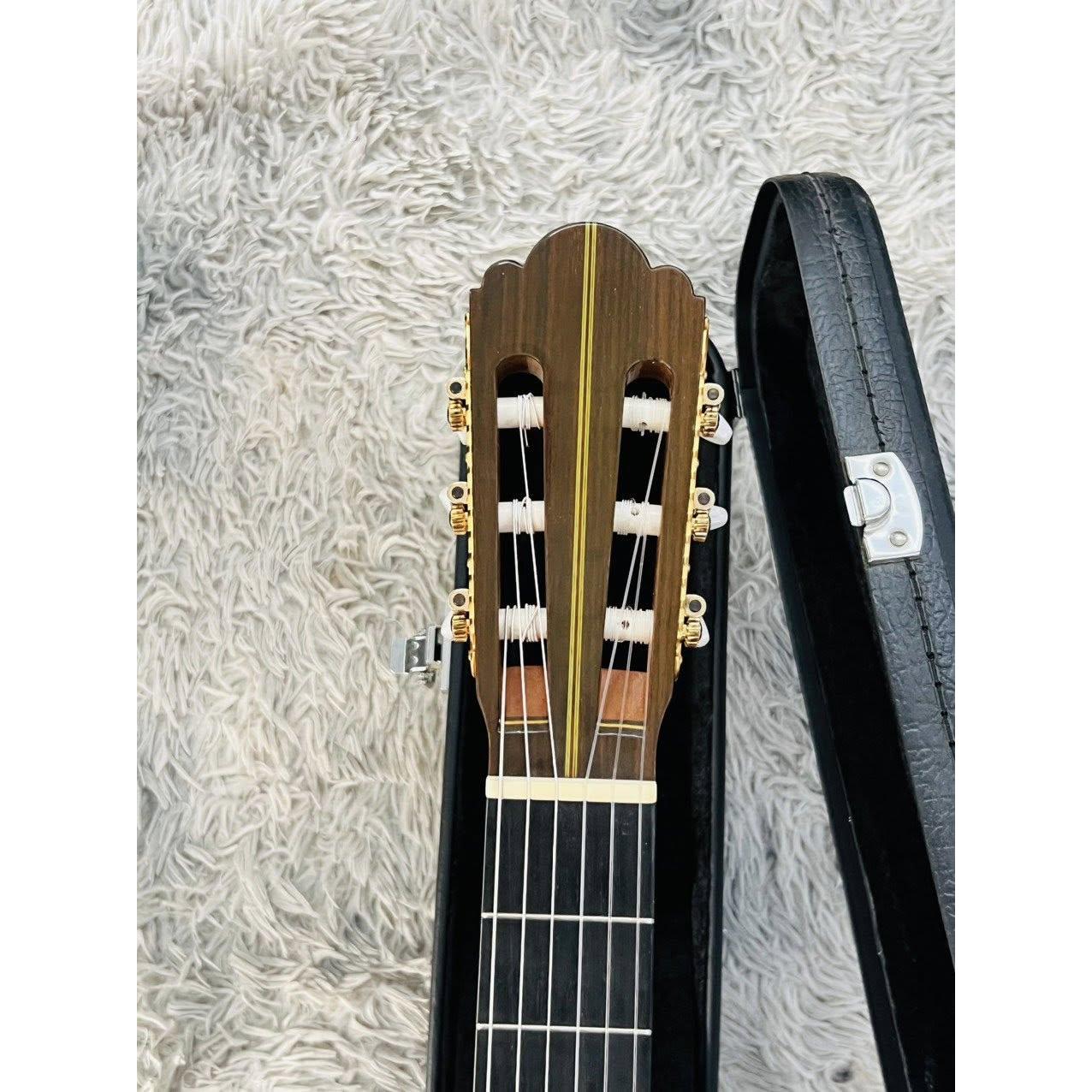 Đàn Guitar Classic Matsuoka MH100 (Tem Chữ Ký) - Qua Sử Dụng - Việt Music