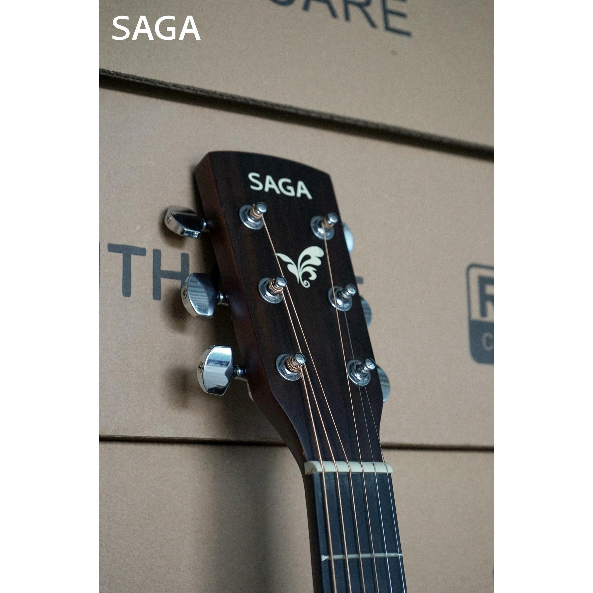Đàn Guitar Acoustic Saga SF700M - Việt Music