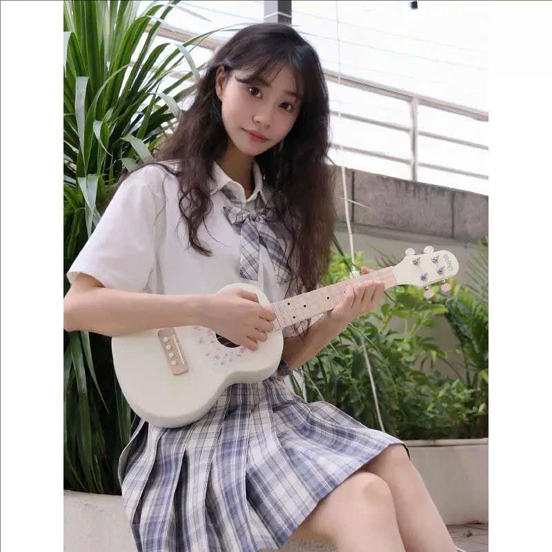 Đàn Ukulele Concert Daisy Jeni - Việt Music