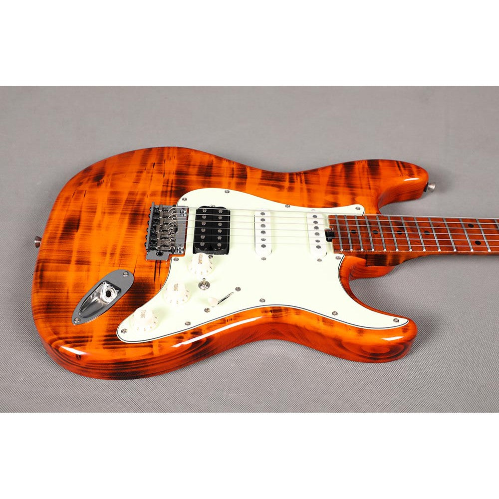 Đàn Guitar Điện Sqoe SEST980 HSS, Maple Fingerboard, Tiger - Việt Music