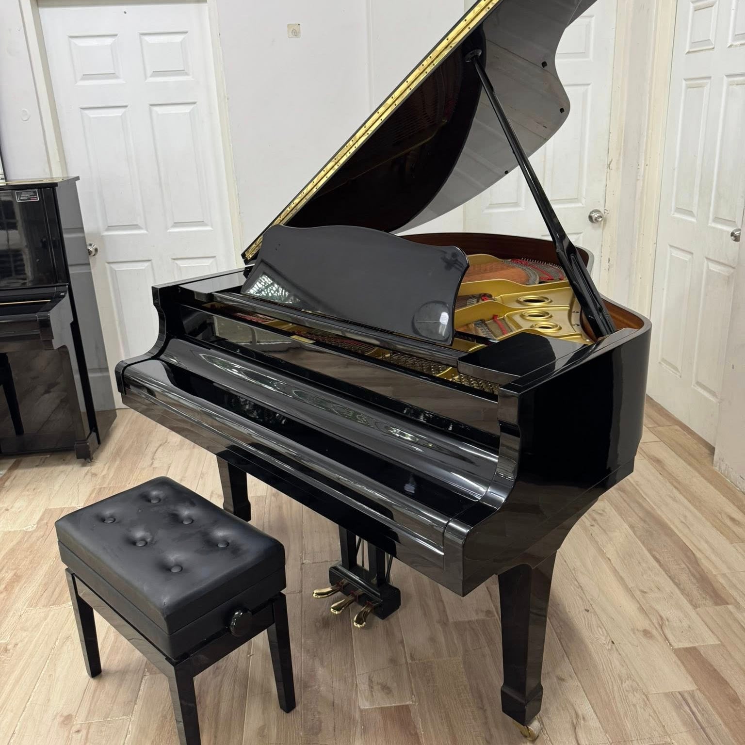 Grand Piano Yamaha G1B - Qua Sử Dụng - Việt Music