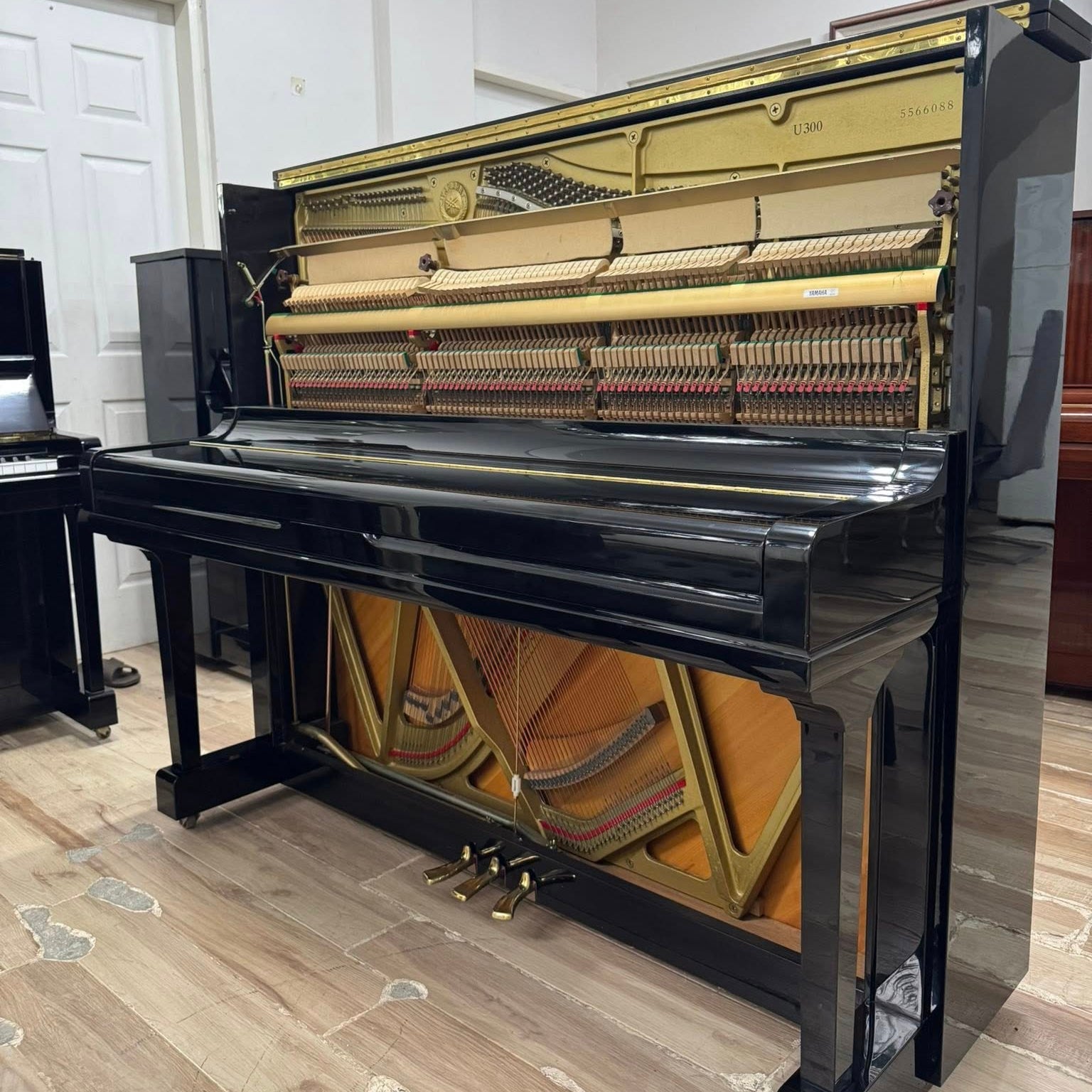 Đàn Piano Cơ Upright Yamaha U300 - Qua Sử Dụng - Việt Music