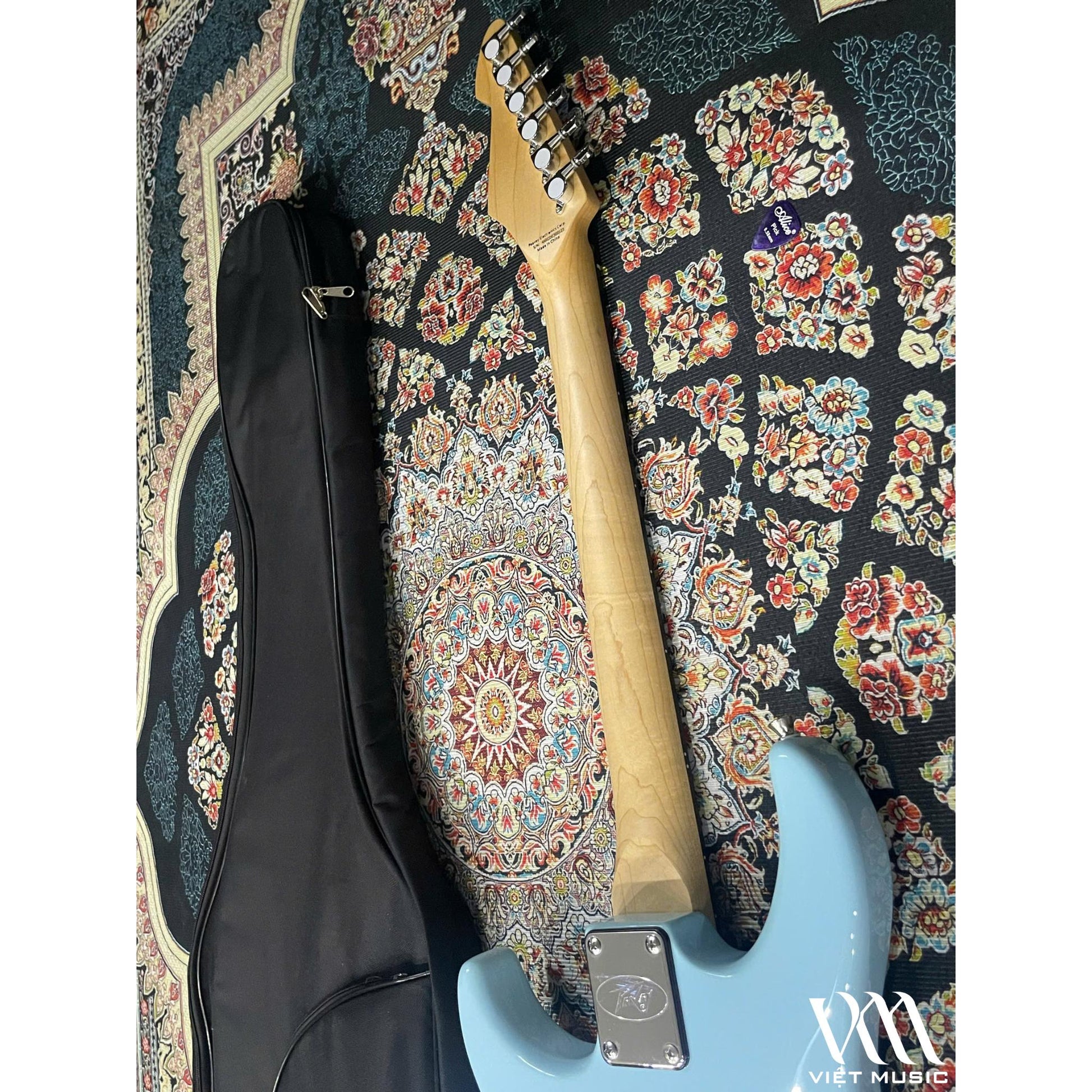 Đàn Guitar Điện Peavey Raptor Plus HSH, Rosewood Fingerboard - Việt Music
