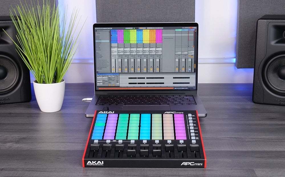 MIDI Pad Controller Akai APC Mini MKII