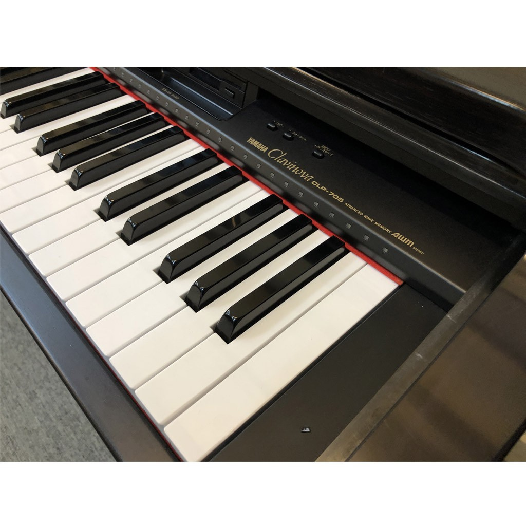 Đàn Piano Yamaha CLP 705 - Qua Sử Dụng - Việt Music