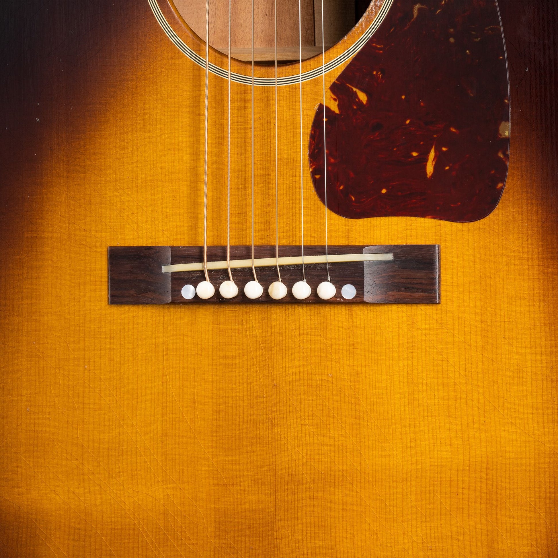 Đàn Guitar Acoustic Gibson Murphy Lab Light Aged 1942 Banner J-45, Vintage Sunburst Light Aged Vintage - Việt Music