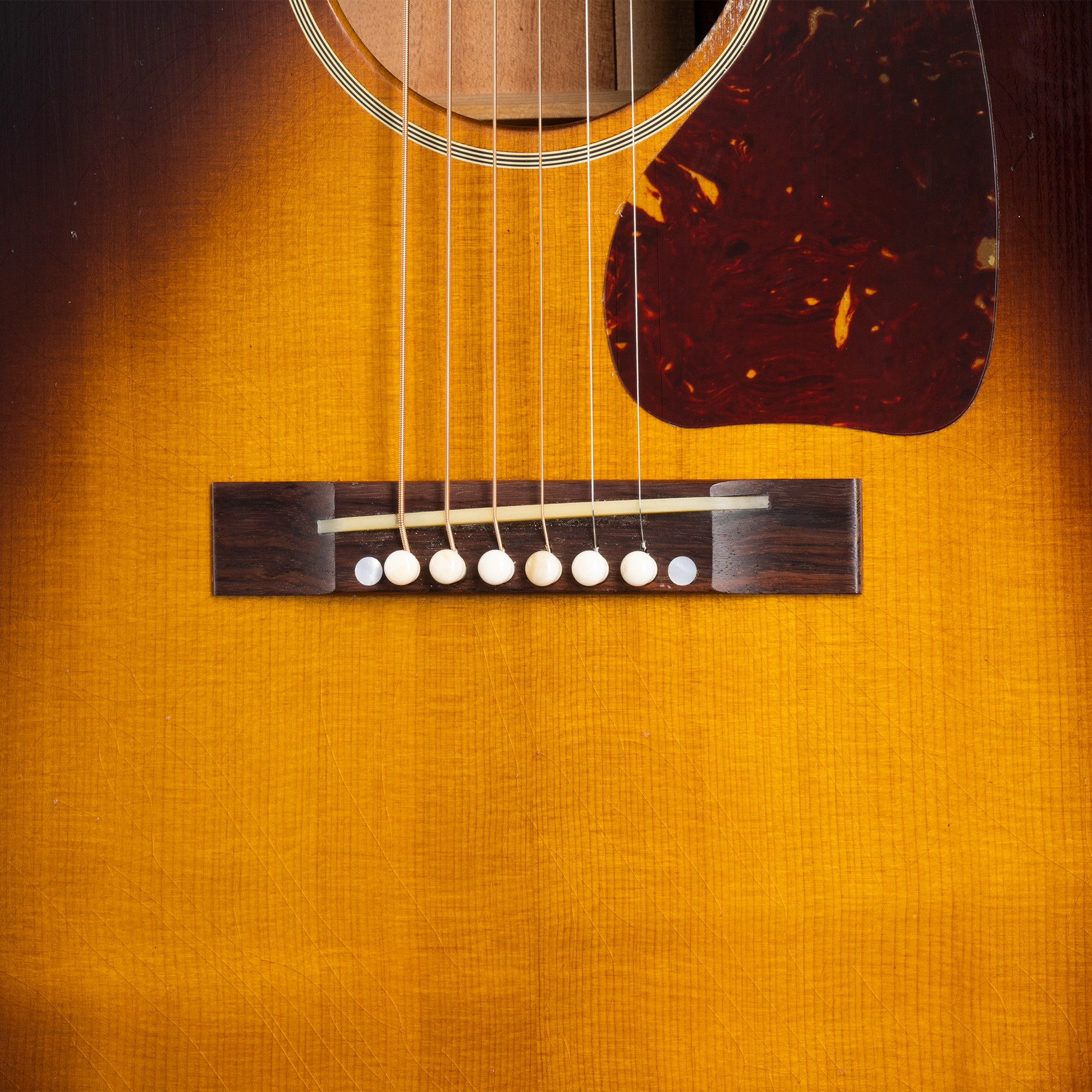 Đàn Guitar Acoustic Gibson Murphy Lab Light Aged 1942 Banner J-45, Vintage Sunburst Light Aged Vintage - Việt Music