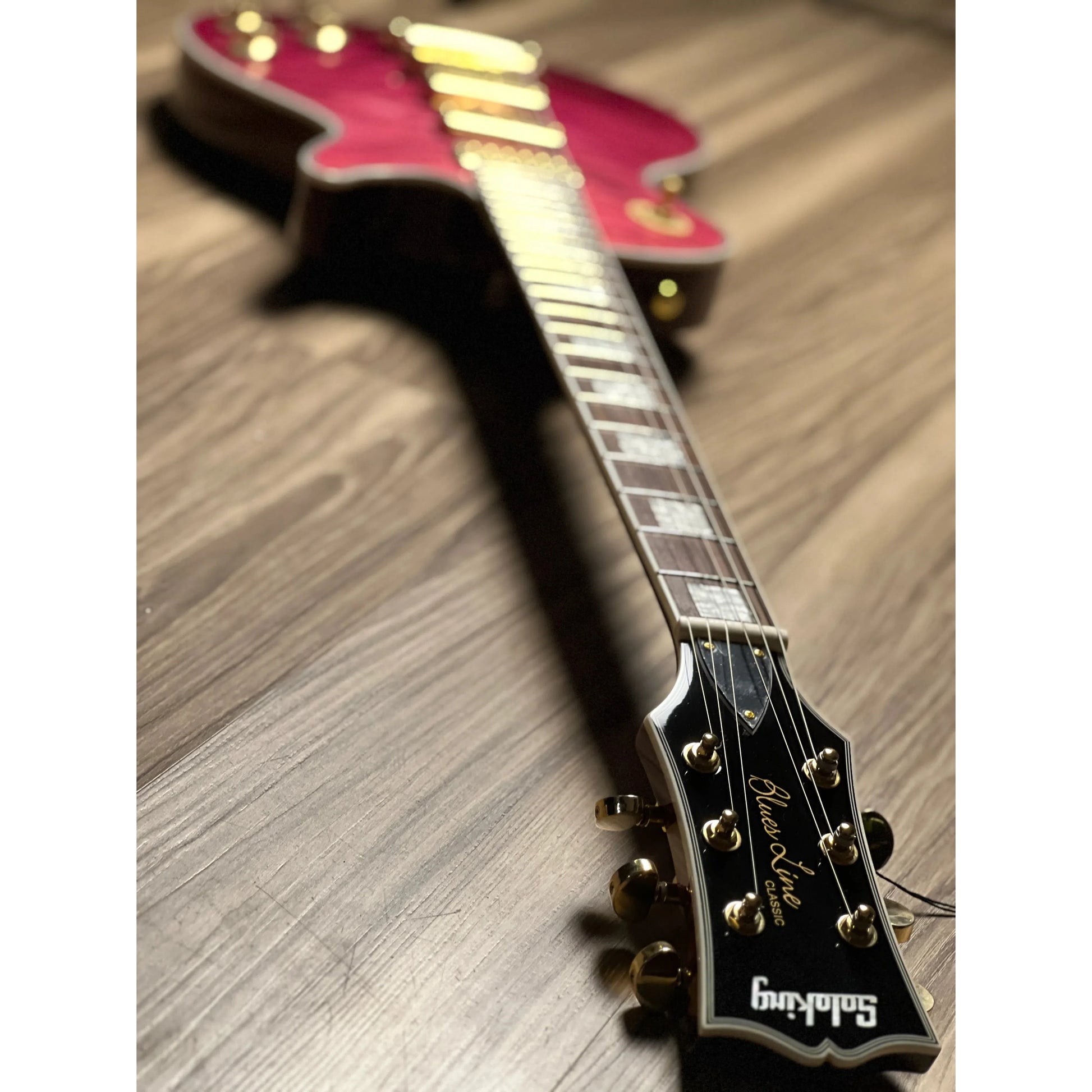 Đàn Guitar Điện Soloking SLS50QM T3 HHH, Rosewood Fingerboard, Magenta Surf - Việt Music