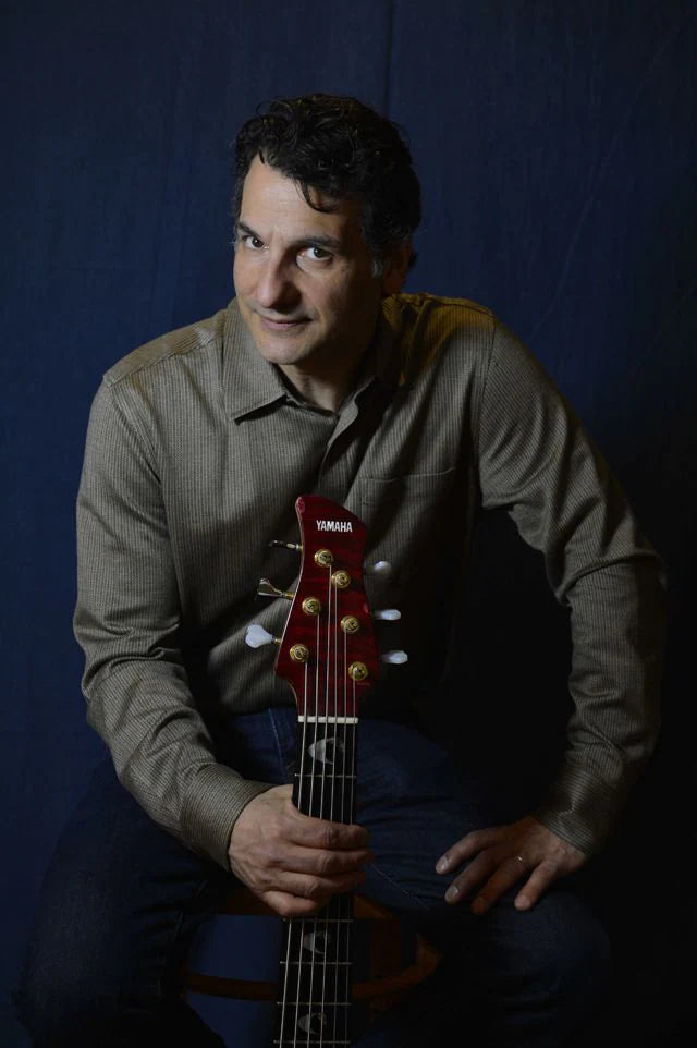 Đàn Guitar Bass Yamaha TRBJP2 John Patitucci - Signature Series SS, Ebony Fingerboard - 6 Strings