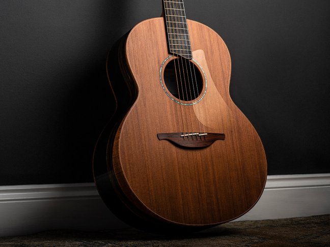 Đàn Guitar Acoustic Lowden 35 Series F-35 Ebony / Sinker Redwood