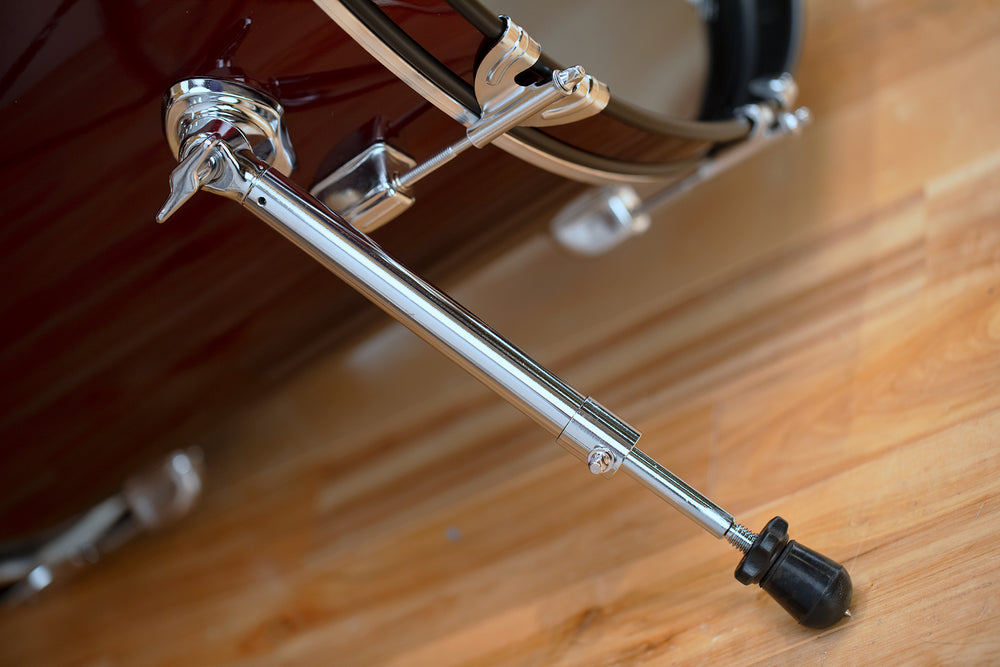 Retractable bass drum spurs