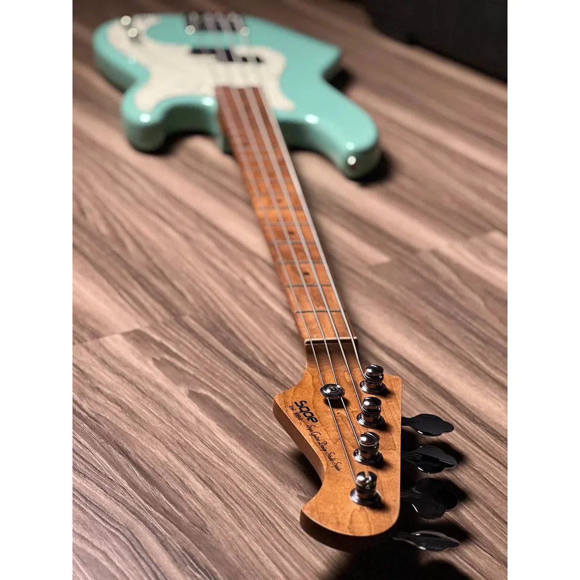 Đàn Guitar Bass Sqoe SPB600 S, Maple Fingerboard - 4 Strings - Việt Music