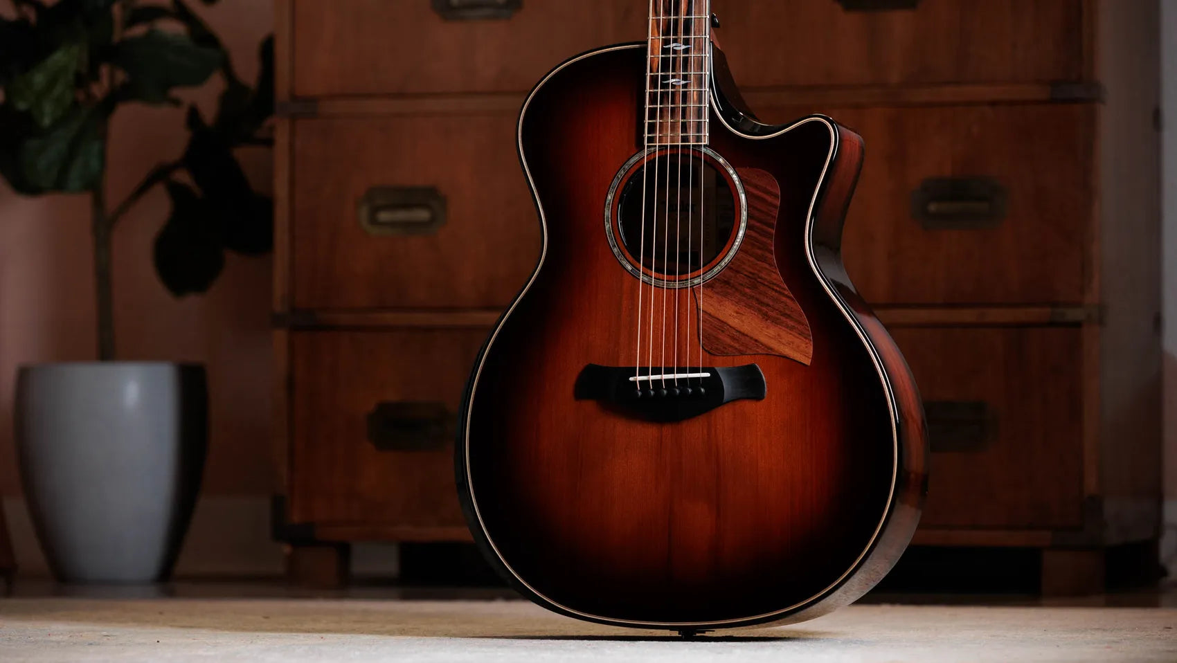 Đàn Guitar Acoustic Taylor Next Generation Builder's Edition 814ce Honduran Rosewood/Sinker Redwood - Việt Music