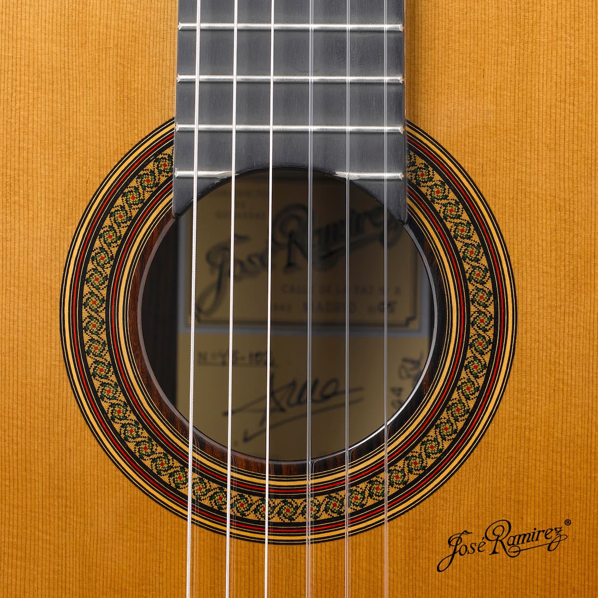 Đàn Guitar Classic Jose Ramirez Tradicional 1A Spruce - Việt Music