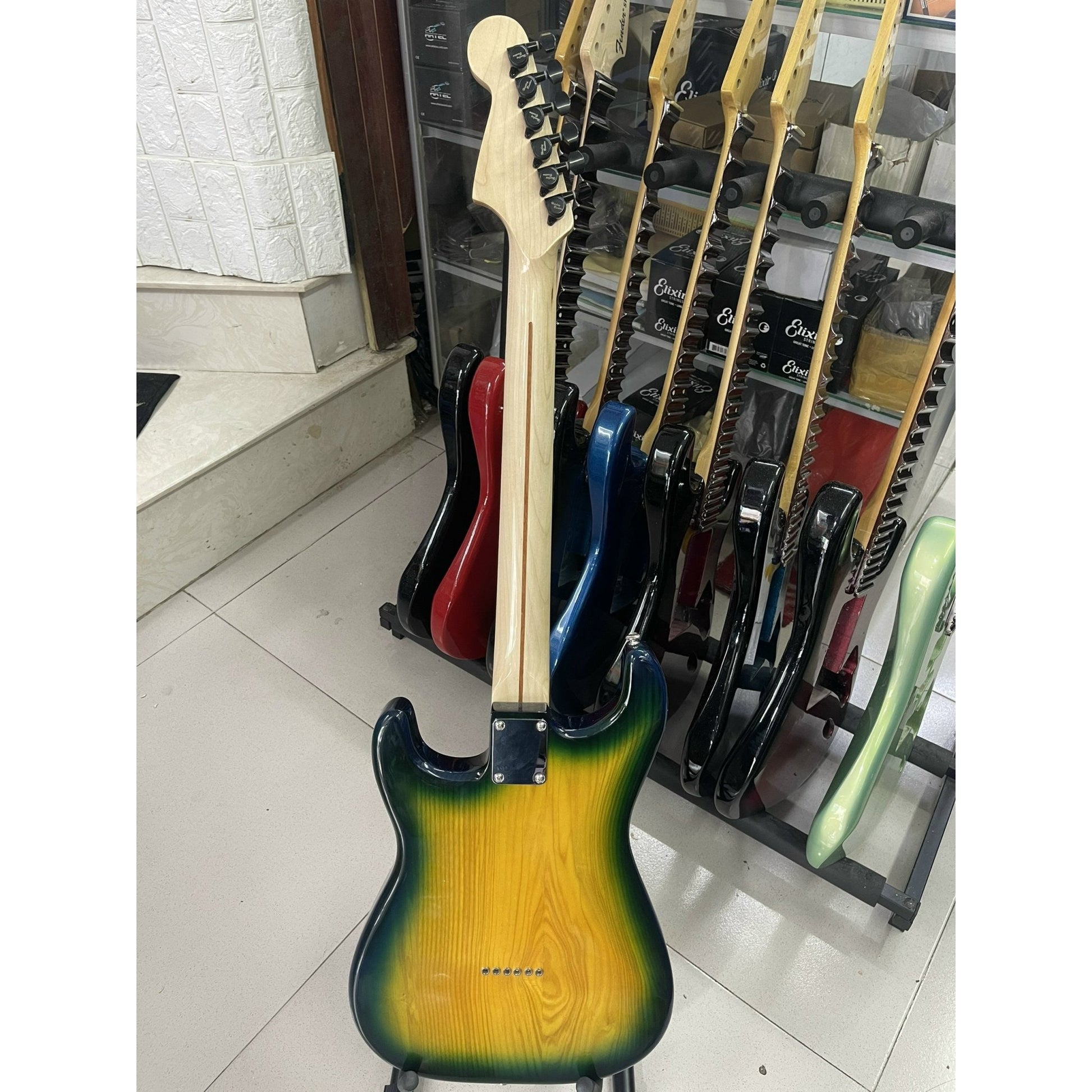 Đàn Guitar Vọng Cổ Điện - Việt Music