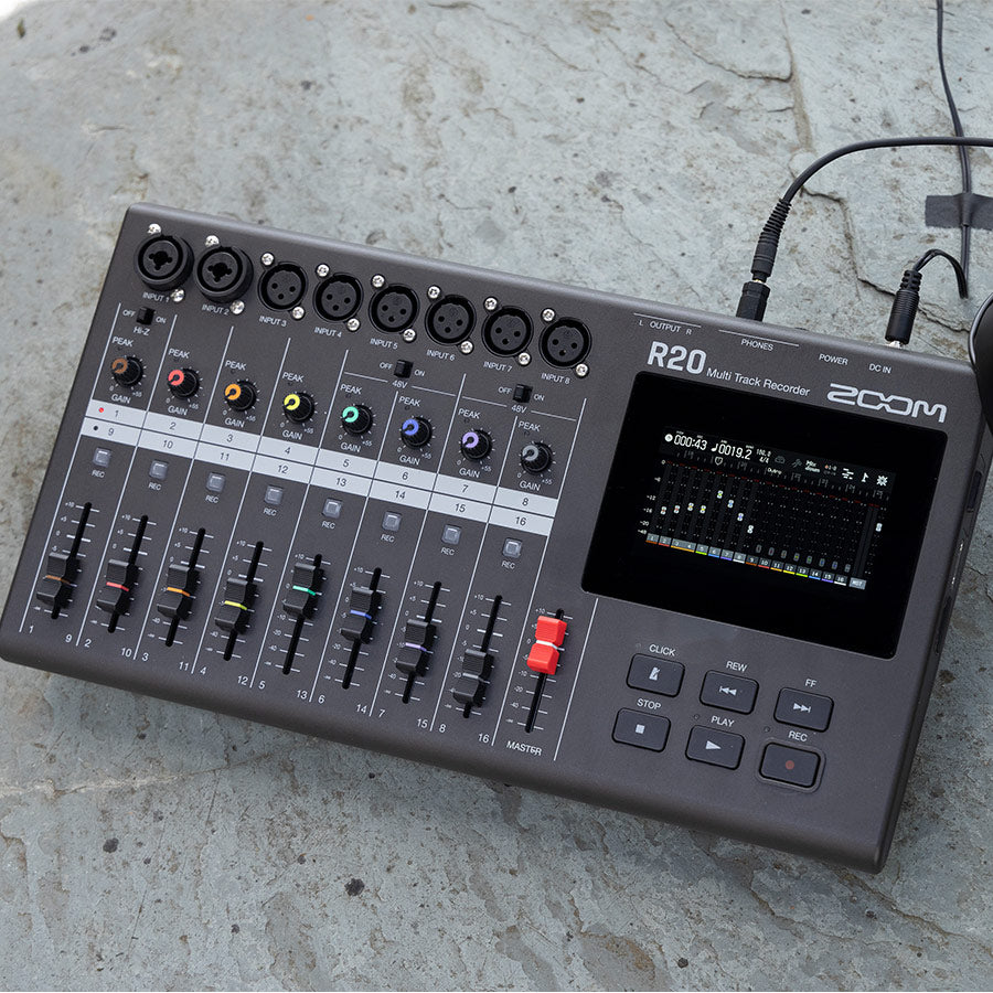 Mixer Zoom R20 Multi Track Tabletop Recorder - Việt Music